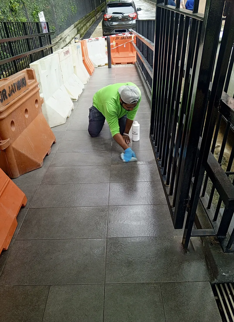Link Bridge Anti-Slip Project for IJN Hospital used Nanotechnology Anti-Slip Coating to safeguard hospital visitors from rainy or damp slip risks.